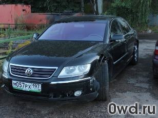 Битый автомобиль Volkswagen Phaeton