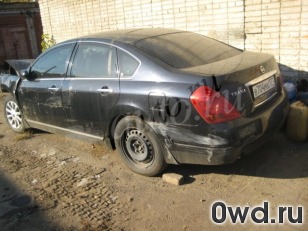 Битый автомобиль Nissan Teana