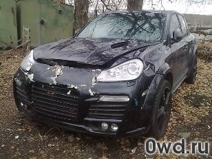 Битый автомобиль Porsche Cayenne