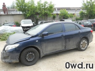 Битый автомобиль Toyota Corolla