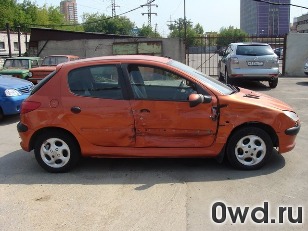 Битый автомобиль Peugeot 206