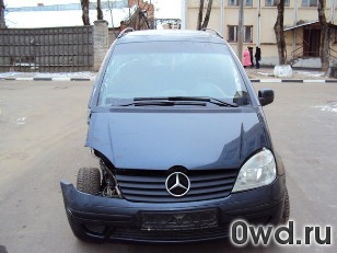 Битый автомобиль Mercedes-Benz Viano