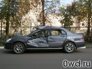 Битый автомобиль Mitsubishi Lancer