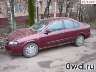 Битый автомобиль Nissan Almera