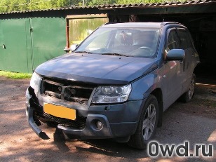 Битый автомобиль Suzuki Grand Vitara