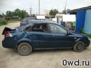 Битый автомобиль Chevrolet Lacetti