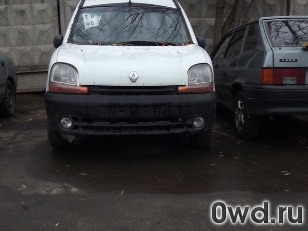 Битый автомобиль Renault Kangoo