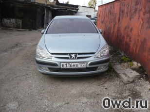 Битый автомобиль Peugeot 607