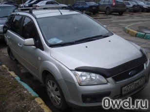 Битый автомобиль Ford Focus