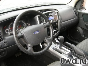 Битый автомобиль Ford Escape