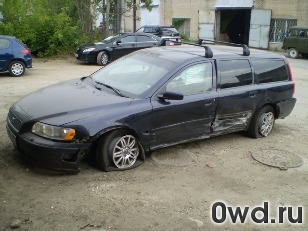 Битый автомобиль Volvo V70