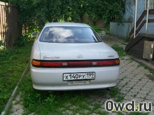 Битый автомобиль Toyota Mark II