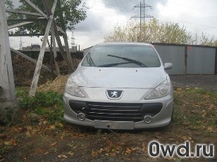 Битый автомобиль Peugeot 307