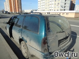 Битый автомобиль Nissan Primera