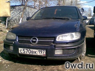 Битый автомобиль Opel Omega