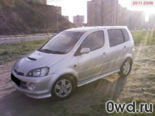 Битый автомобиль Daihatsu YRV