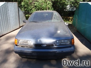 Битый автомобиль Ford Scorpio