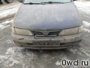 Битый автомобиль Nissan Almera