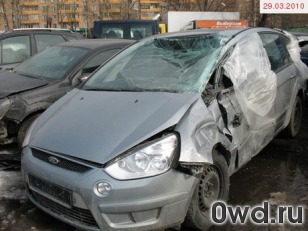 Битый автомобиль Ford S-Max