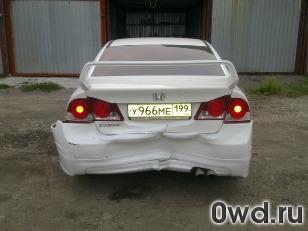 Битый автомобиль Honda Civic