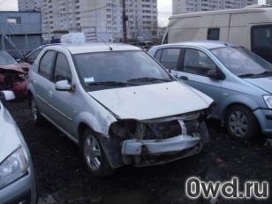 Битый автомобиль Renault Logan