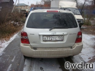 Битый автомобиль Toyota Highlander