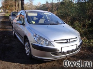 Битый автомобиль Peugeot 307