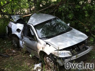 Битый автомобиль Renault Megane