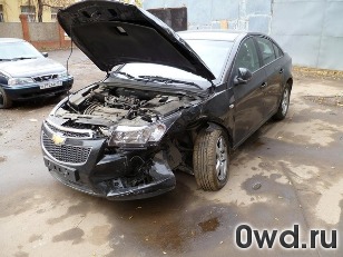 Битый автомобиль Chevrolet Cruze