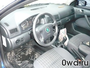 Битый автомобиль Skoda Octavia