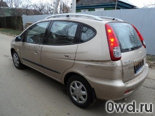 Битый автомобиль Chevrolet Rezzo