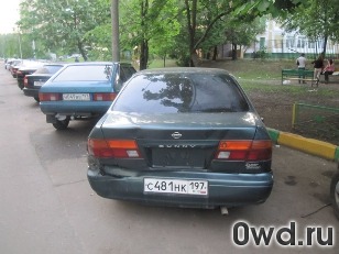 Битый автомобиль Nissan Sunny