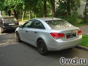 Битый автомобиль Chevrolet Cruze