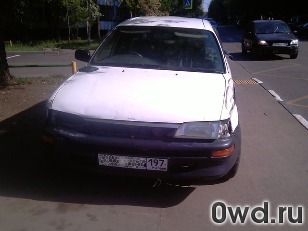 Битый автомобиль Toyota Corolla