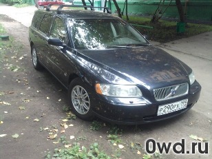 Битый автомобиль Volvo V70