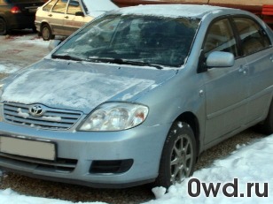 Битый автомобиль Toyota Corolla