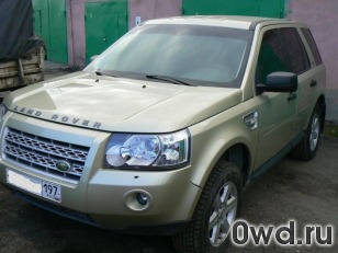 Битый автомобиль Land Rover Freelander