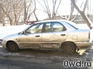 Битый автомобиль Suzuki Baleno