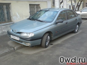 Битый автомобиль Renault Laguna