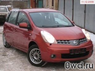 Битый автомобиль Nissan Note