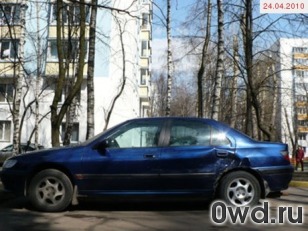 Битый автомобиль Peugeot 406