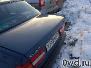 Битый автомобиль Volvo 940