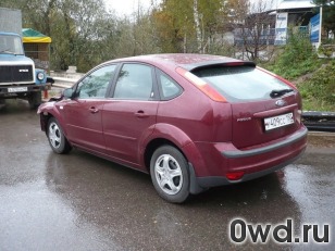 Битый автомобиль Ford Focus