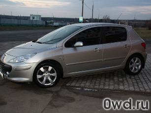 Битый автомобиль Peugeot 307