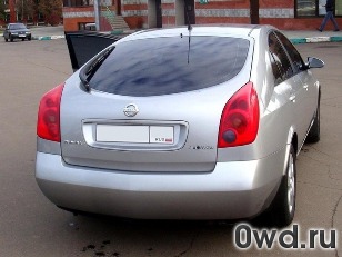 Битый автомобиль Nissan Primera