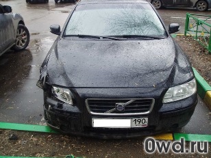 Битый автомобиль Volvo S60