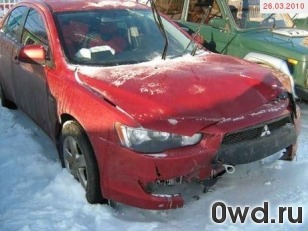 Битый автомобиль Mitsubishi Lancer