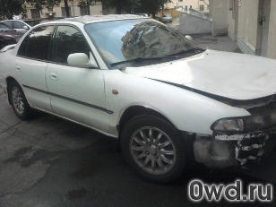 Битый автомобиль Mitsubishi Galant