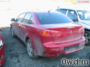 Битый автомобиль Mitsubishi Lancer