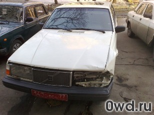 Битый автомобиль Volvo 940